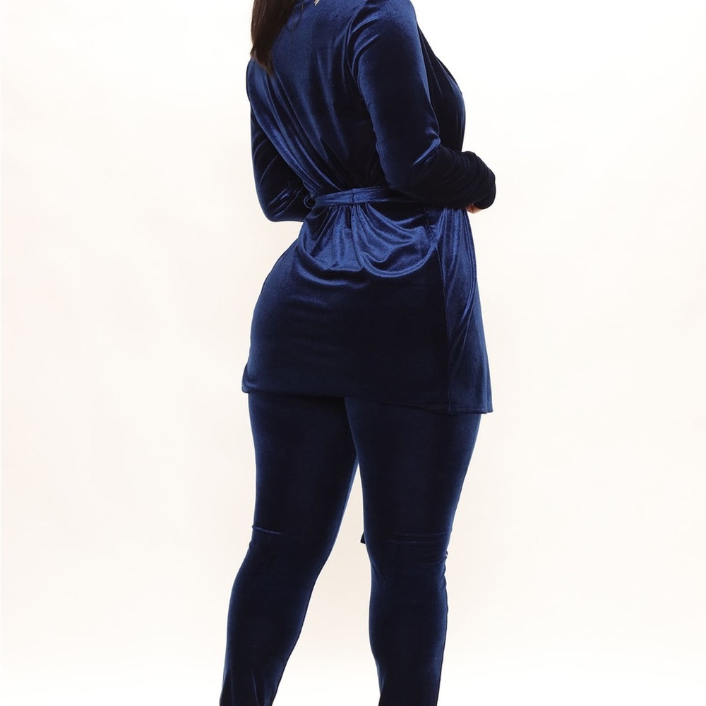Fashion Nova Akira Velvet Legging Set - Navy NO BELT, Medium